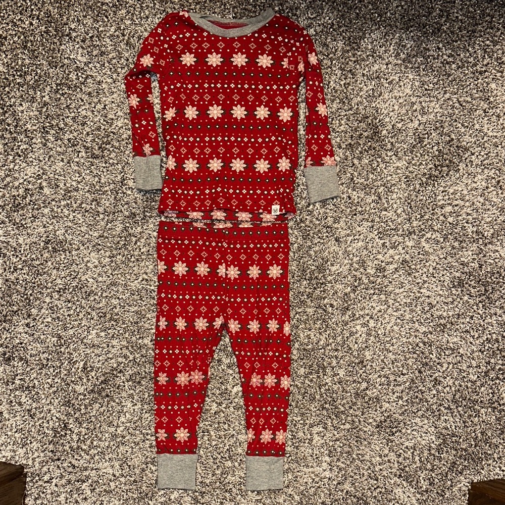 The Honest Company Festive Red and Gray Kids Pajama Set - Picture 1 of 9